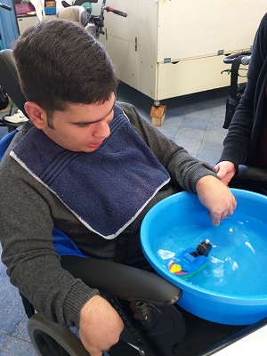 Manuel - Tackling the topic of Transport during a Literacy session.