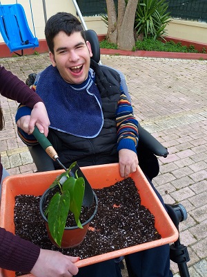 Manuel measuring the milk.